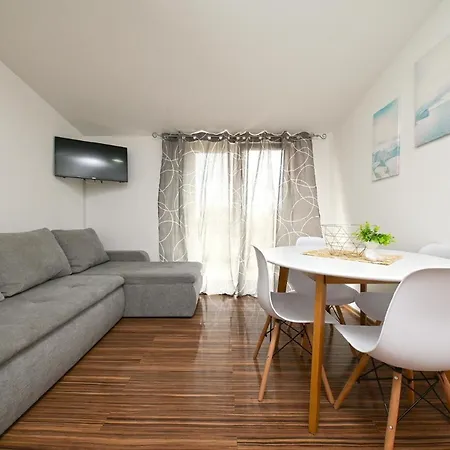 Fuer 3 Personen Ca 35 Qm In Galizana, Istrien Istrische Riviera Galižana