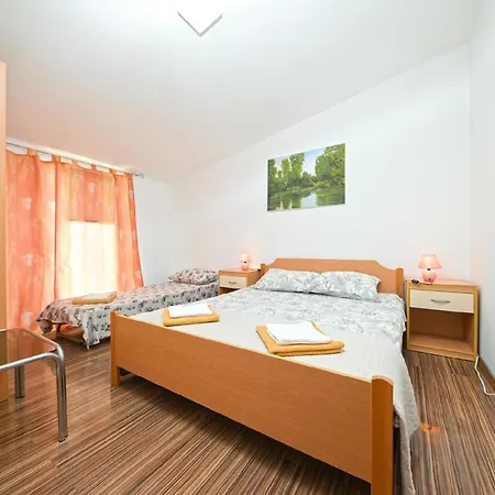 Fuer 3 Personen Ca 35 Qm In Galizana, Istrien Istrische Riviera * Galižana