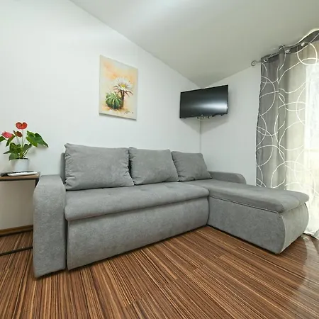 Fuer 3 Personen Ca 35 Qm In Galizana, Istrien Istrische Riviera Lejlighed Galižana