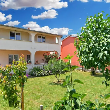 Fuer 3 Personen Ca 35 Qm In Galizana, Istrien Istrische Riviera Lejlighed